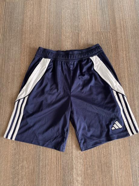 Športové kraťasy, adidas,158
