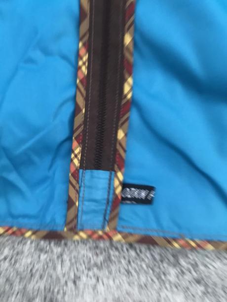 Impregnovaný obal na oblek,