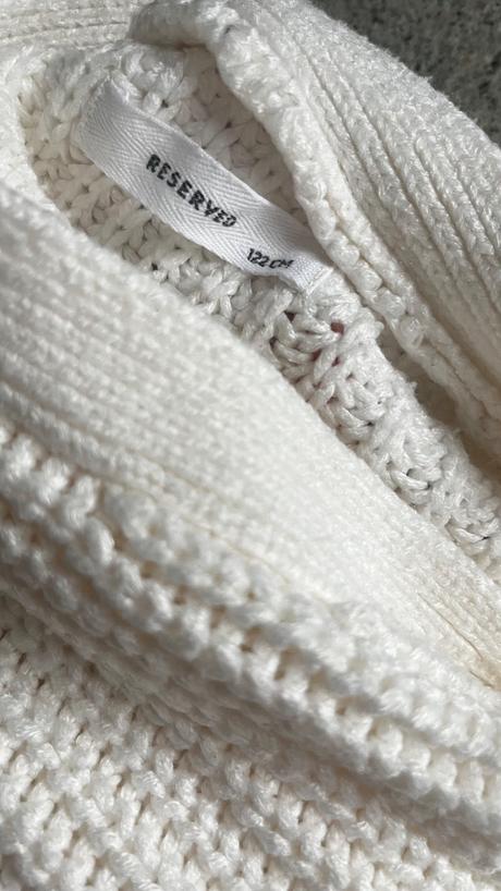 Sveter reserved, reserved,122