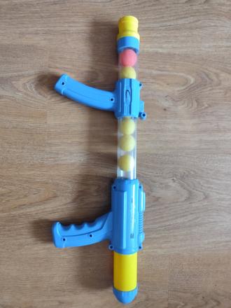 Loptičková pištoľ,