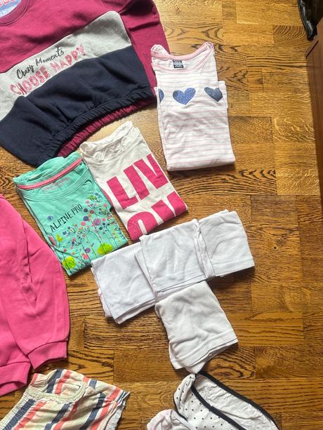 Balík oblečenia, 140–152