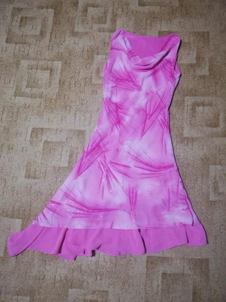 Ružové šaty, s