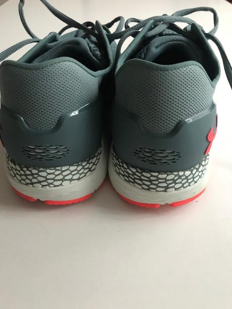 Bežecké tenisky, under armour,42