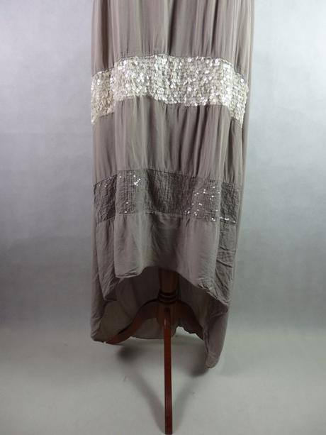 Skvelé letné šaty, 42