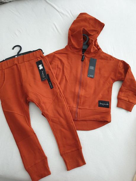 2x suprava do skolky, skoly despacito 92, 92