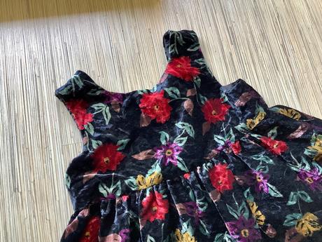 Krasne zamatove šatky/121, 86