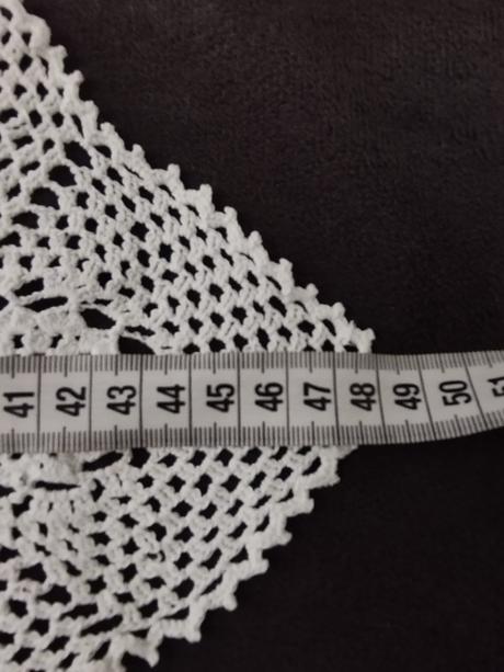 Biely háčkovaný obrus/háčkovaná dečka,