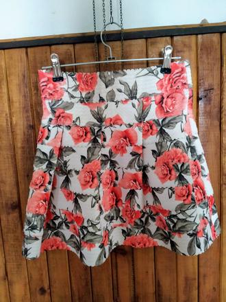 Kvetinová sukňa, s