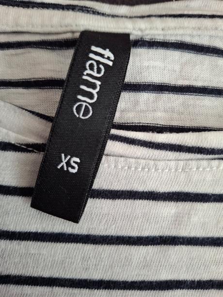 Dievčenské tričká., 152