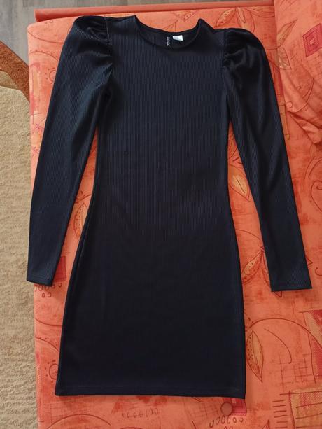 Šaty xs vrúbok, xs