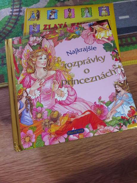 Nadherna zlata kniha, 