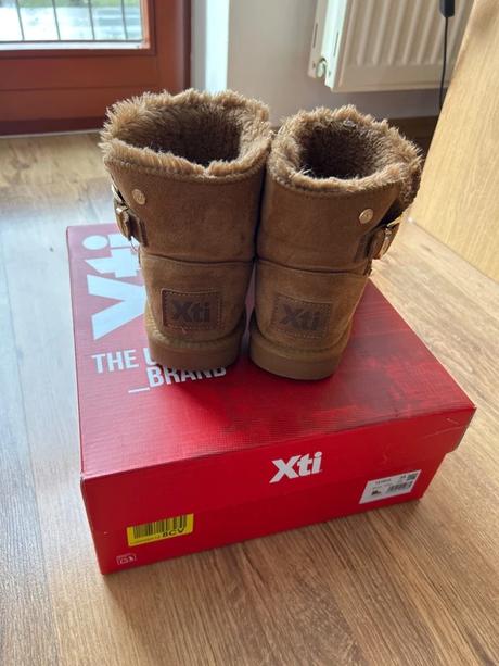 Kotnikove čižmy xti minim nosene, 38