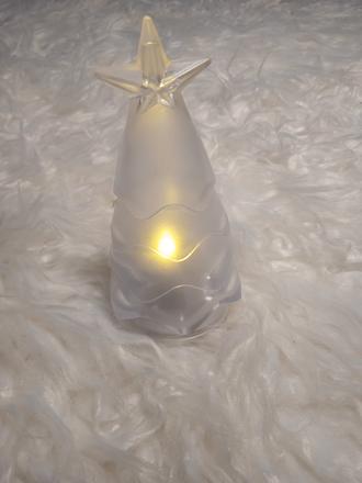 Stromček svietiaci,