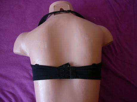 Dievcenska podprsenka, 146