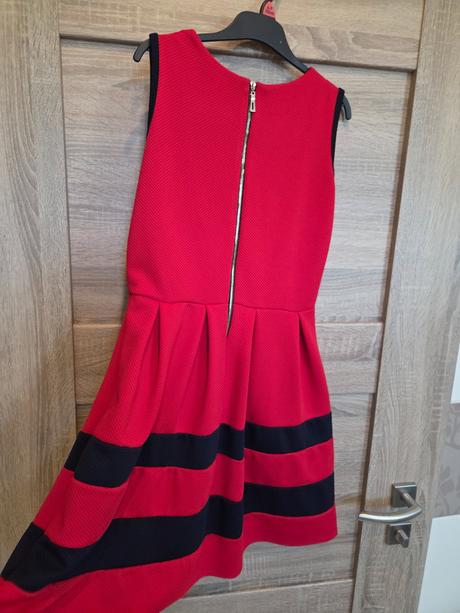 Slávnostné šatky, 152