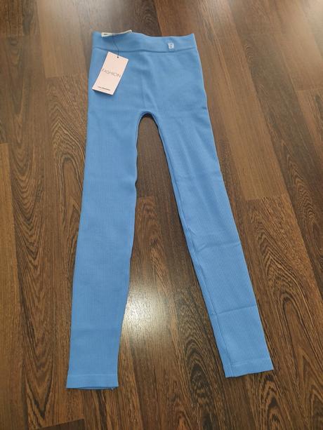 Nenosene leginy, calzedonia,152