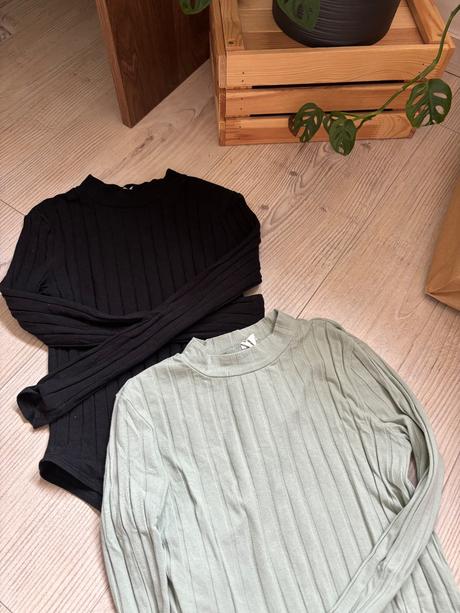 Dve tricka s dlhym rukavom, 146