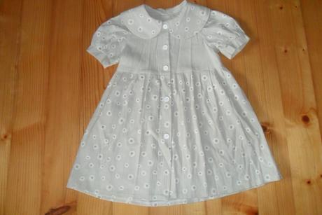 Príležitostné šaty, 104