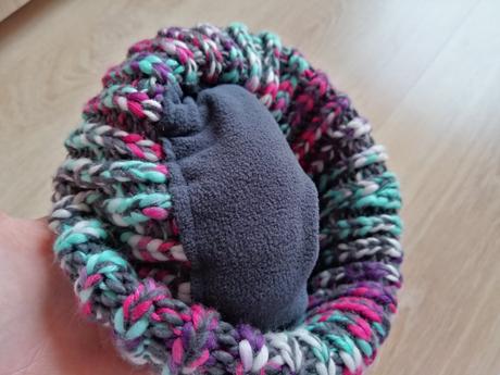 Dámska / dievčenská zimná pletená čiapka, crivit,l