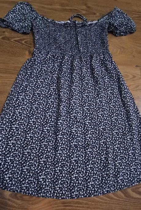 Šaty málo nosené veľk. m, m