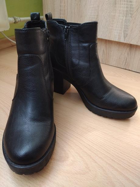 Čierne kotníkové topánky, graceland,40