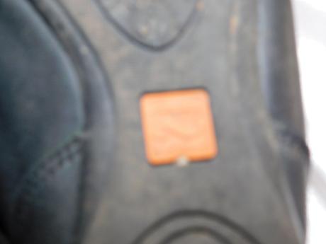 Kvalitne kozene športove topanky, baťa,37