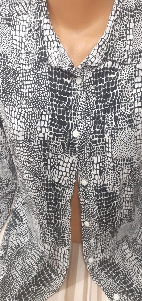 Čiernobiela blúzka, l