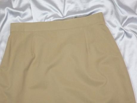 Luxusná béžová sukňa, 40