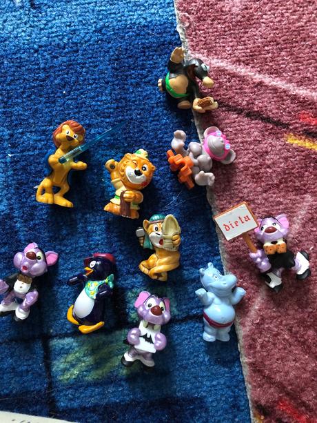 Malý látkový sloník z jarmoku a kinder,