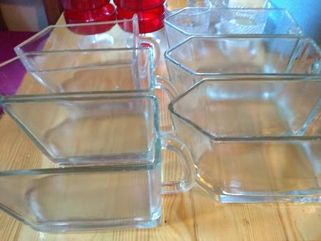 Pohariky lahučké staručke 2 ks -10 eur,