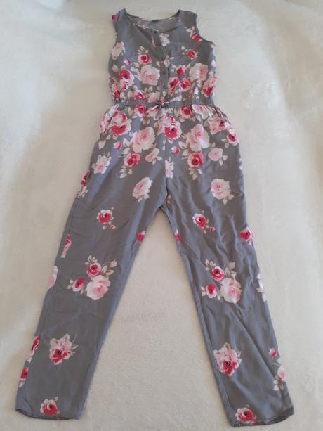 Dievčenský overal, tu,122