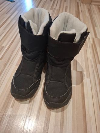 Snehule 34, vnútorná dĺžka 21,5, quechua,34