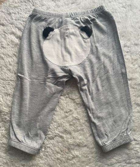 Svetlosede teplaky s aplikaciou benetton, benetton,74