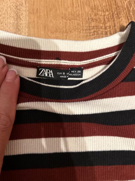 2x oblečené šaty, zara,s