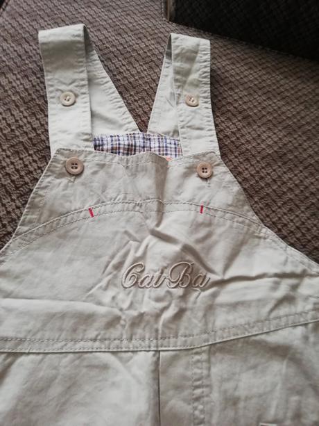 Nohavice s trakmi, 110