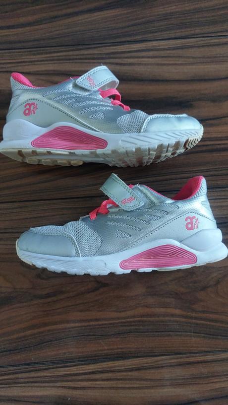 Botasky, authority,32