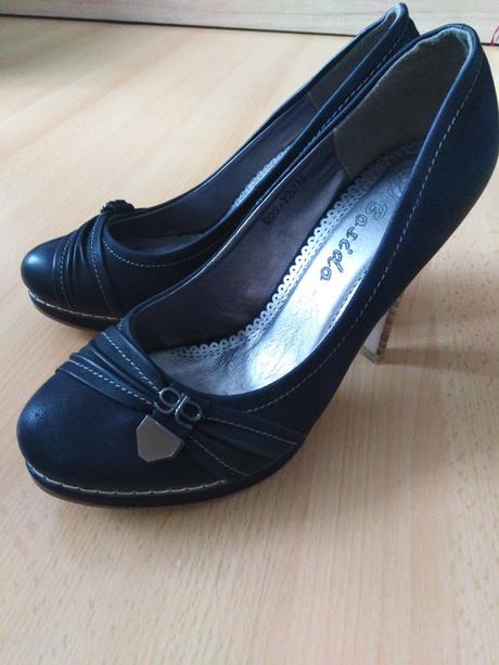 Lodičky veľ. 37, 37