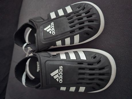Gumené topánky - sandále do vody, adidas,29