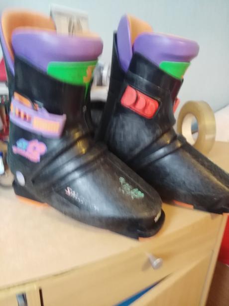 Lyziarky, salomon,35