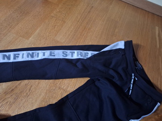 Hrubšie tepláky, č. 146-152, 146