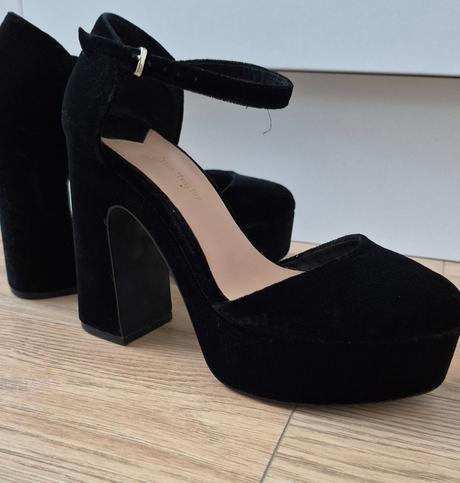 Sandále 37, stradivarius,37