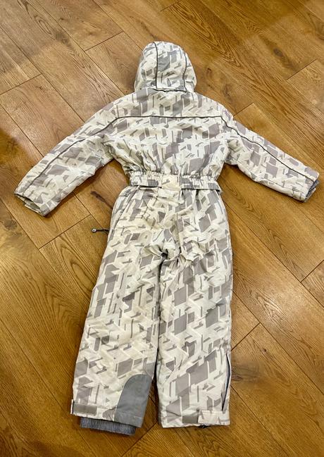 Overal, authority,128