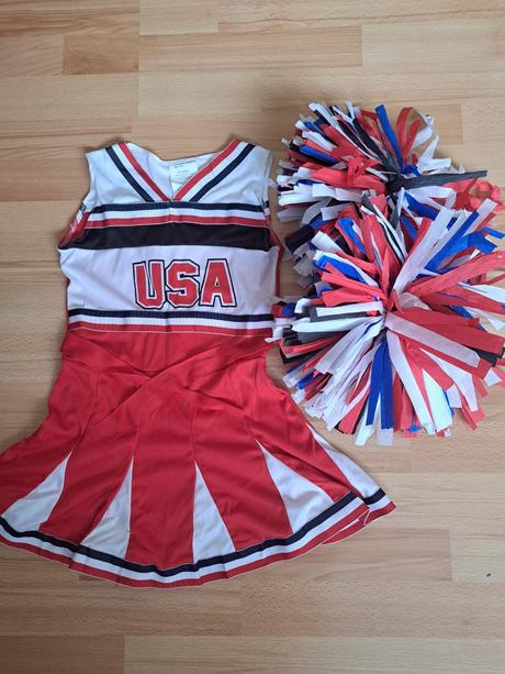 Kostým na karneval roztlieskavačka, 