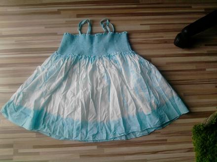 Dievčenské šaty, 104