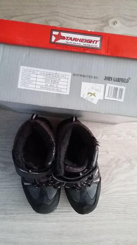 Zimne topanky + krabica - 32, john garfield,32