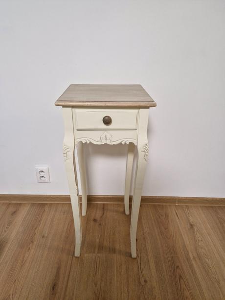 Vintage stolik, 