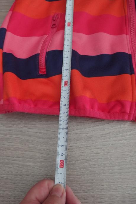 Pásiky sofshelka, 146