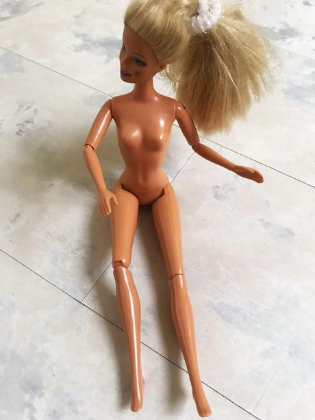 Barbie bábika, 