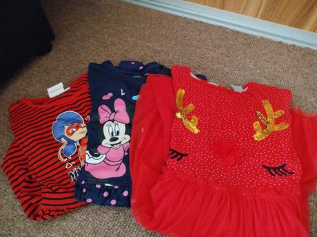 Dievčenské oblecenie 122, 122–134