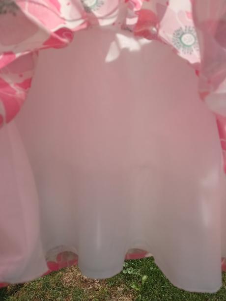 Spoločenské saty s kvetmi vlčieho maku, 74